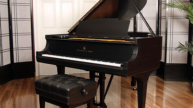 <span>1923</span> Steinway M