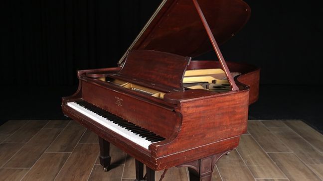 <span>1910</span> Steinway O