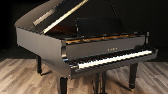 <span>1992</span> Yamaha C5