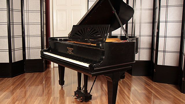 <span>1909</span> Steinway O