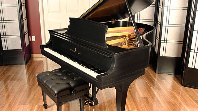 <span>1949</span> Steinway L