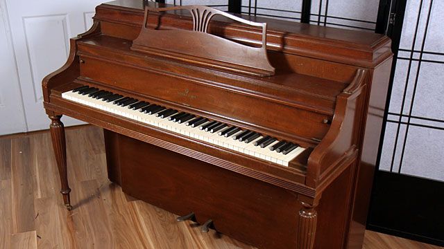 <span>1963</span> Steinway Console