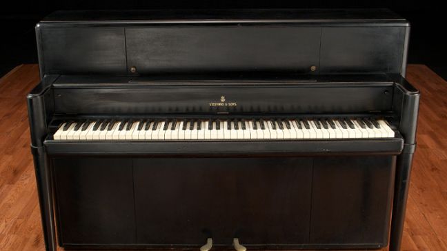 <span>1942</span> Steinway Studio