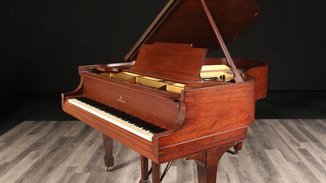 <span>1916</span> Steinway M