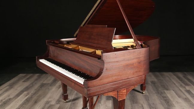<span>1915</span> Steinway M