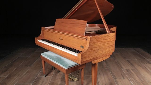 <span>1954</span> Steinway M