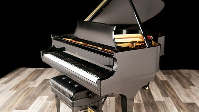 <span>2011</span> Steinway M
