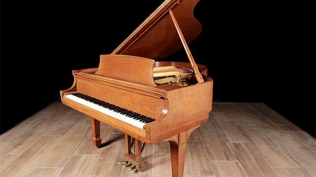 <span>1960</span> Steinway S